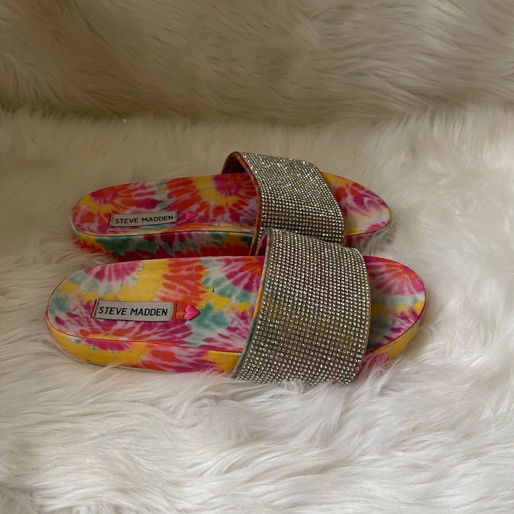 Steve Madden  Big girl tie dye slide glitter rhinestones slide sandals size 4